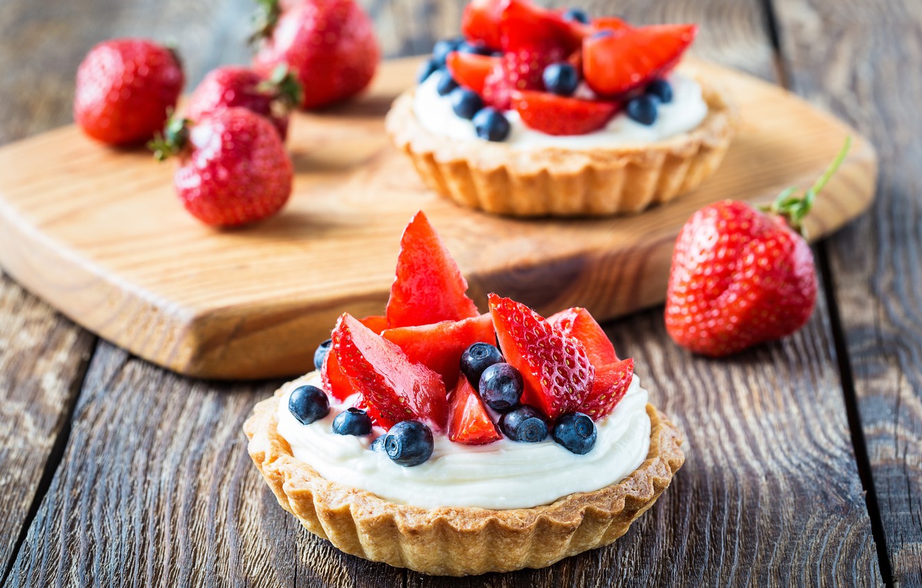 Wallpaper food, blueberries, strawberry, cake, fruit, cream, dessert, fruit, sweet, strawberry, blueberry, cream, dessert, tart image for desktop, section еда