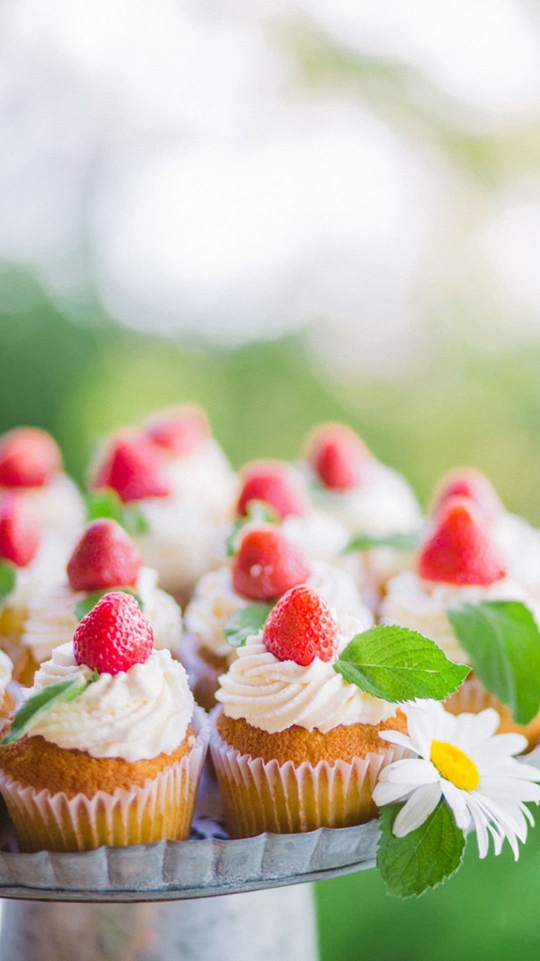 Android Wallpaper Strawberry Cake Free Download
