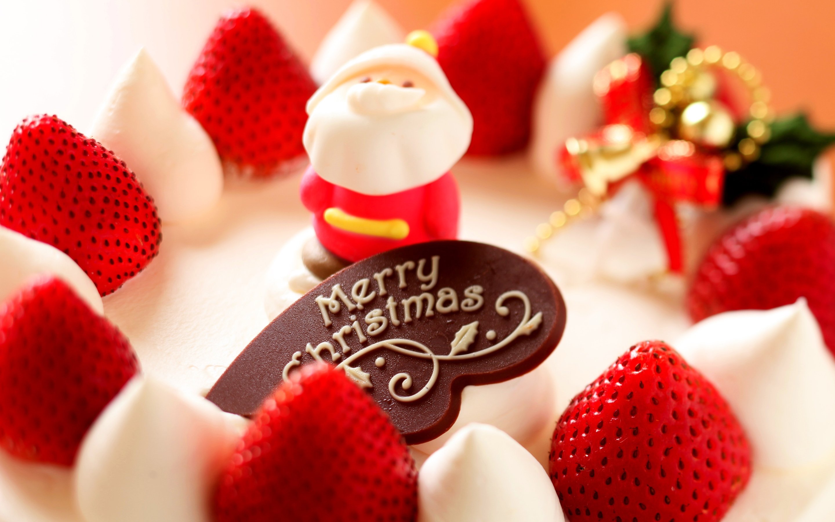 Merry Christmas Strawberry Dessert HD wallpaper