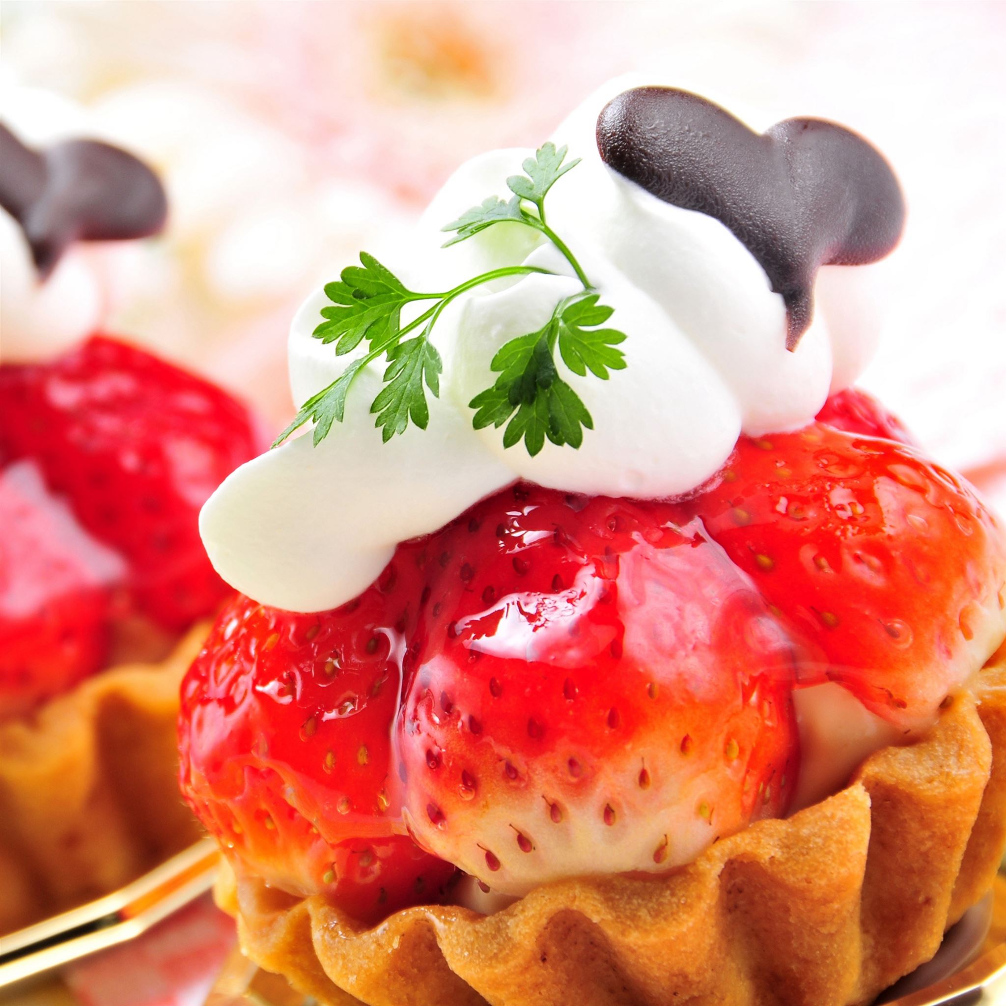 Strawberries Cake Jam iPad Pro Wallpaper Free Download