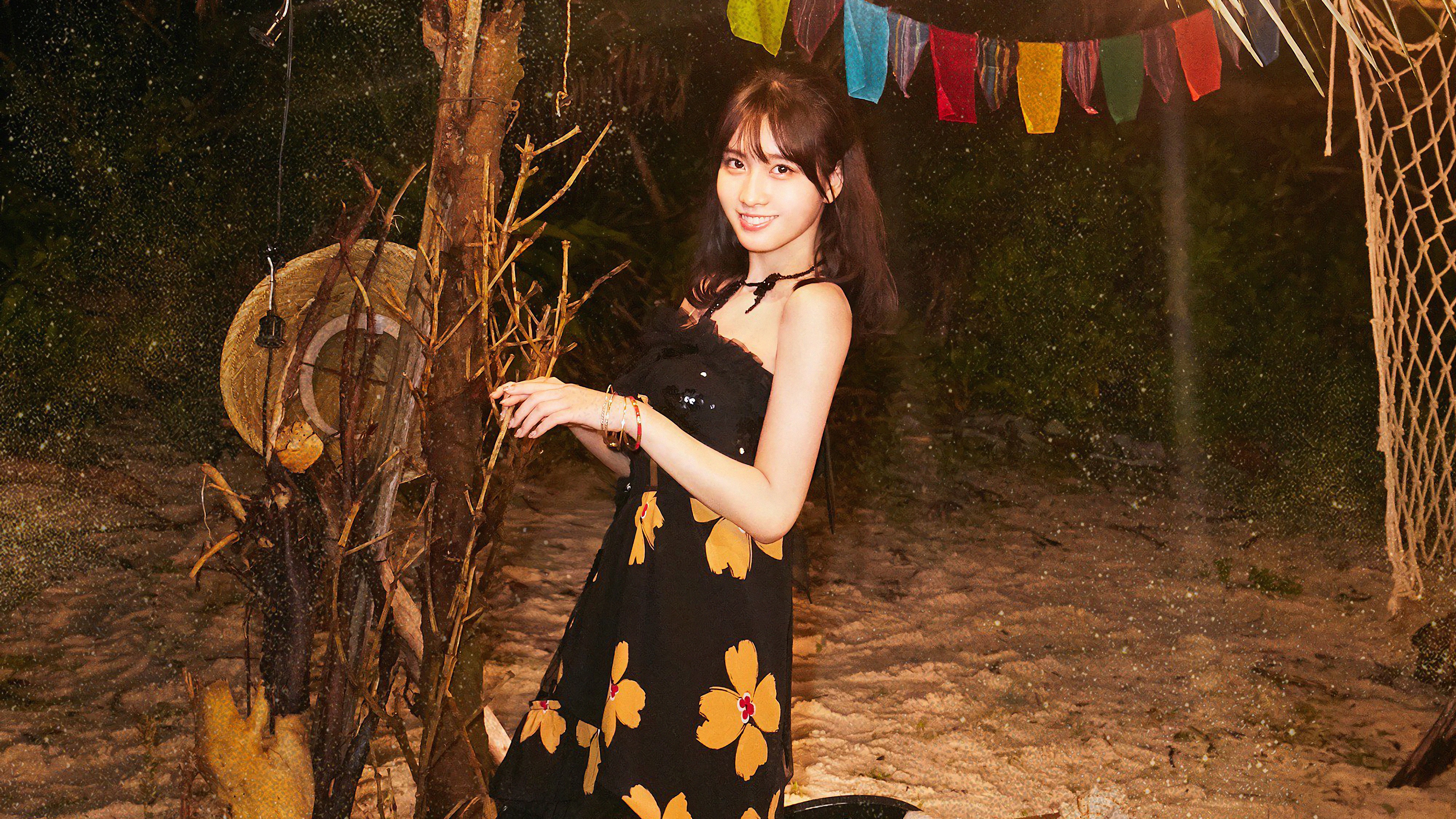 Momo TWICE Summer Nights 4K