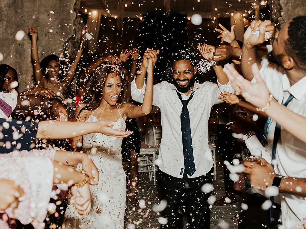 The 30 Wedding Photo You Need to Take