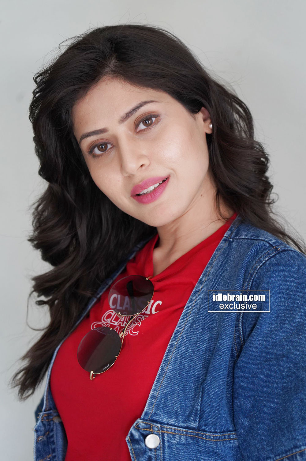 Aishwarya Raj Bhakuni photo gallery cinema actress