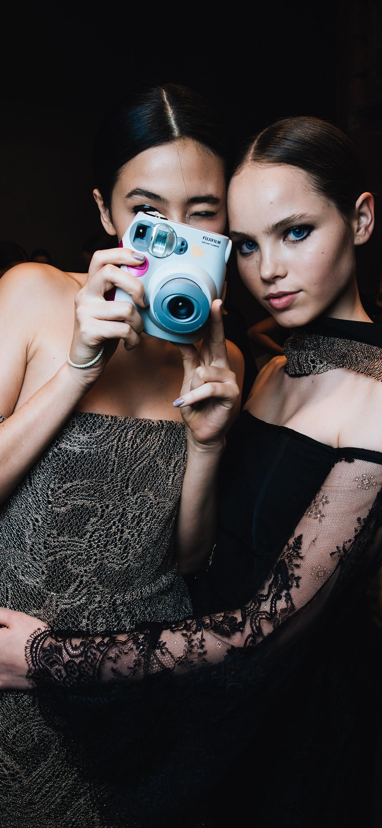 Backstage at Mercedes Benz Fashion Week Australia iPhone X Wallpaper Free Download