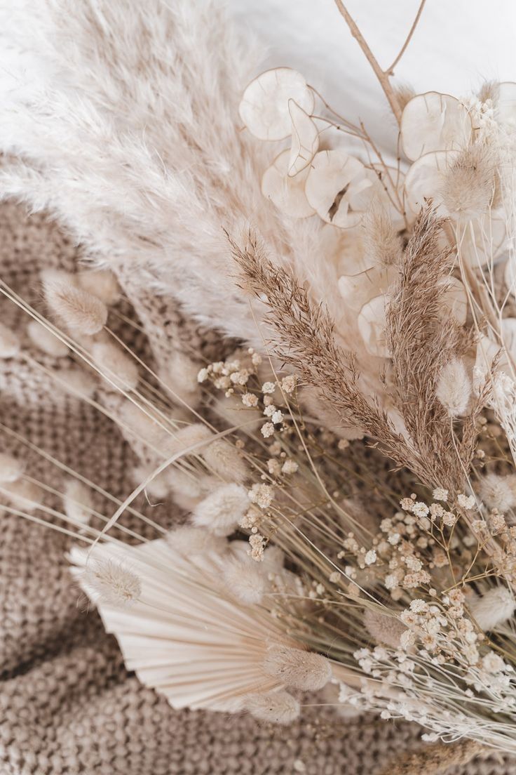 Çiçekler. Dried flowers, Colorful interiors, Aesthetic wallpaper