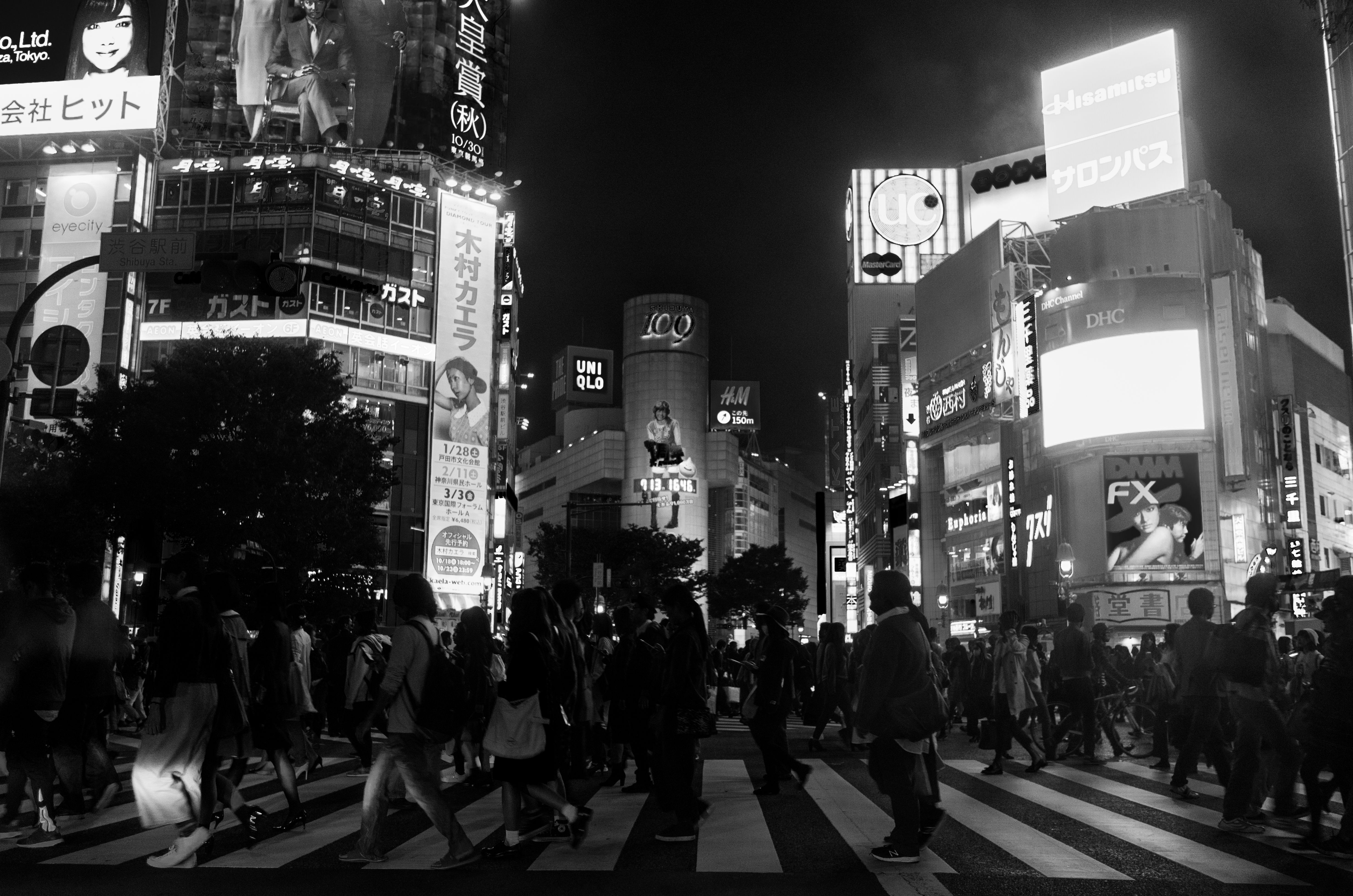 Tokyo Black and White Wallpaper