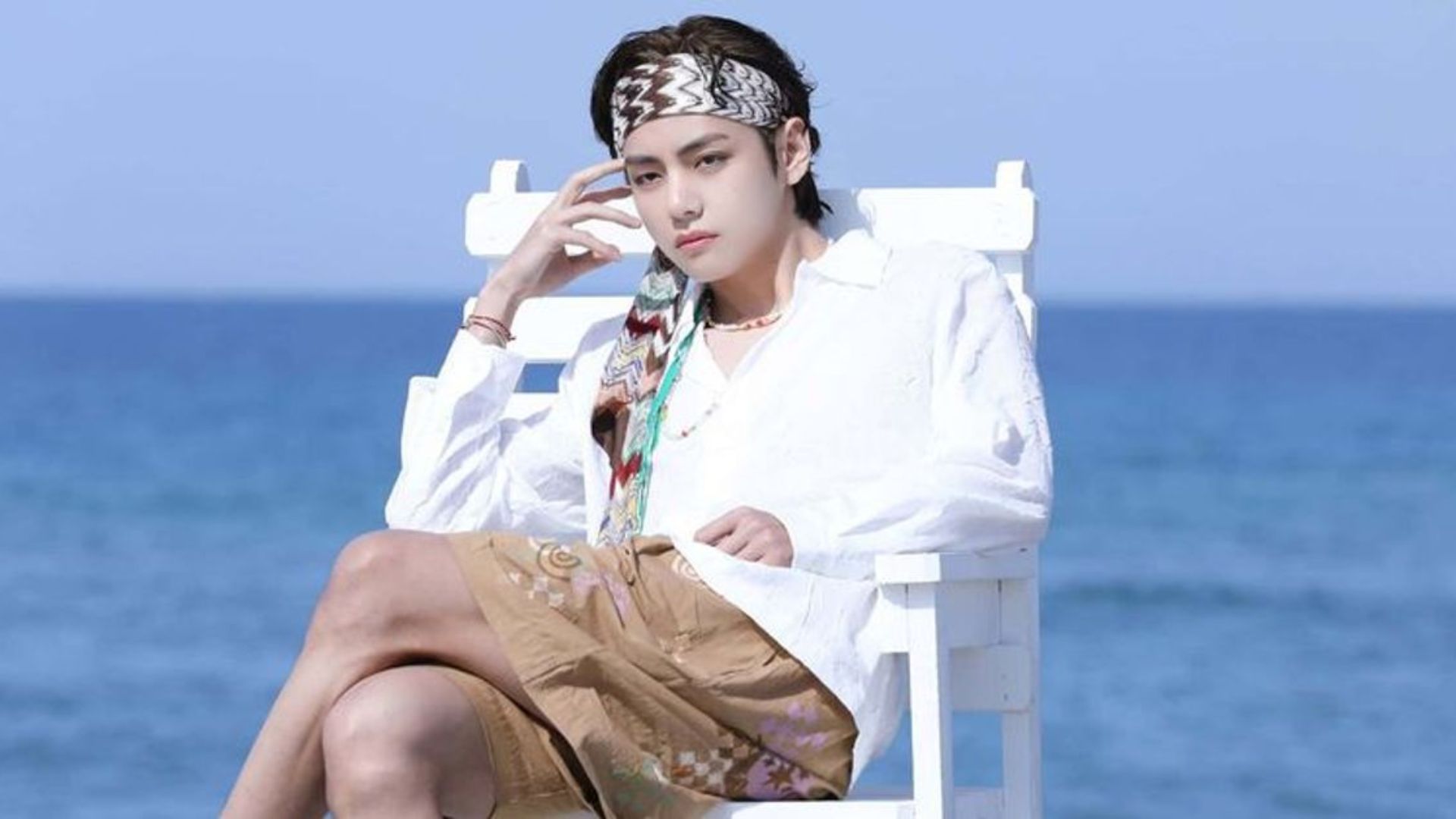 BTS V Wallpaper - BTS V Background, Photo & Image