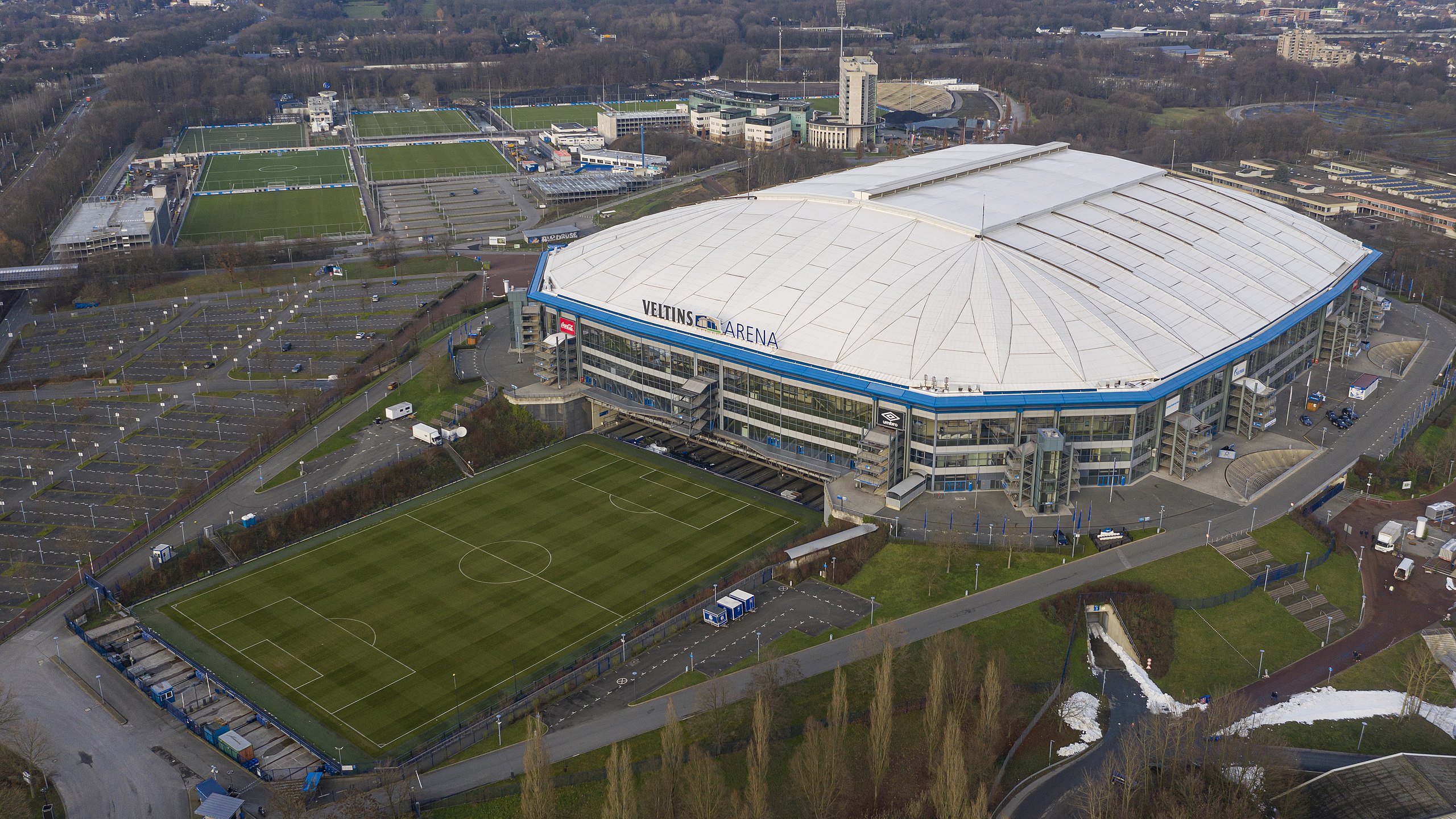 Veltins arena. Арена АУФШАЛЬКЕ. Гельзенкирхен Арена. Стадион Шальке 04.