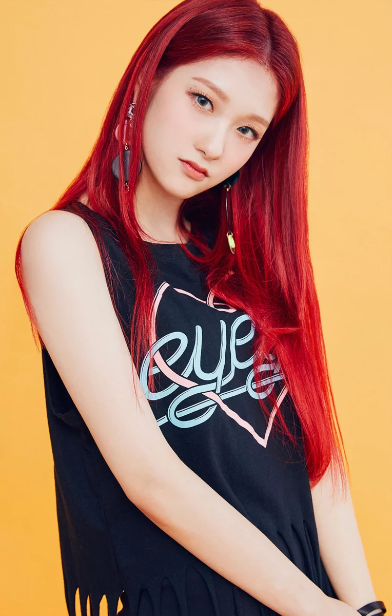 fromis_9 'FUN FACTORY' concept teasers. Red hair, Women, Kpop girls