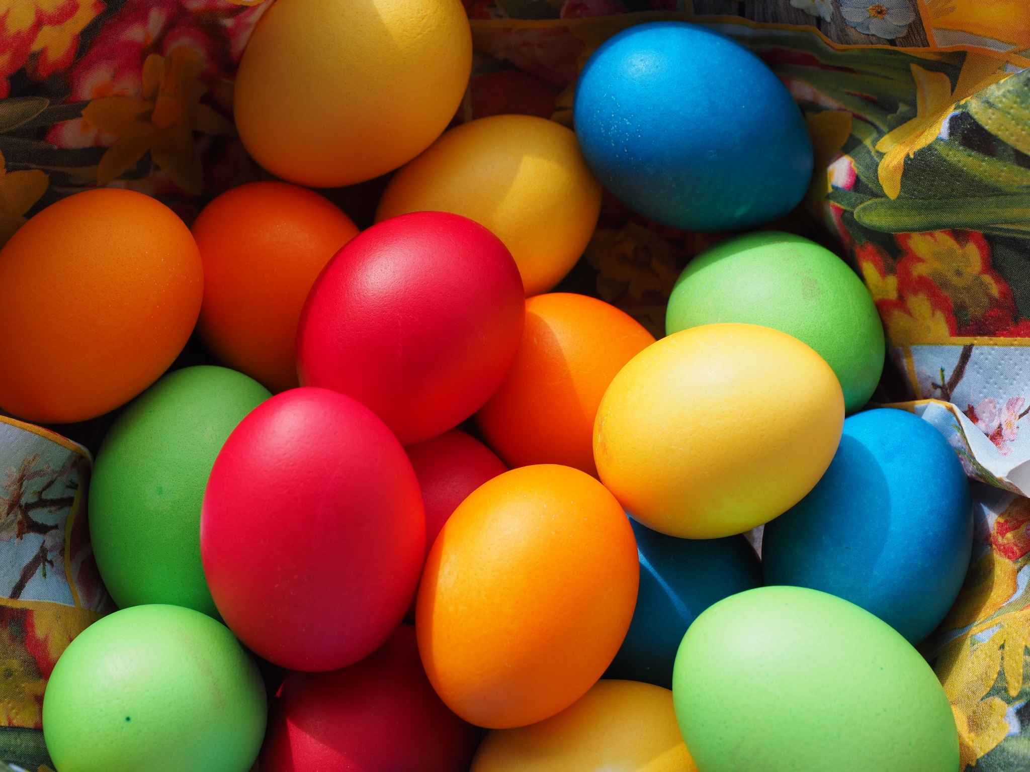 Easter eggs Wallpaper 4K, Colorful eggs, Celebrations