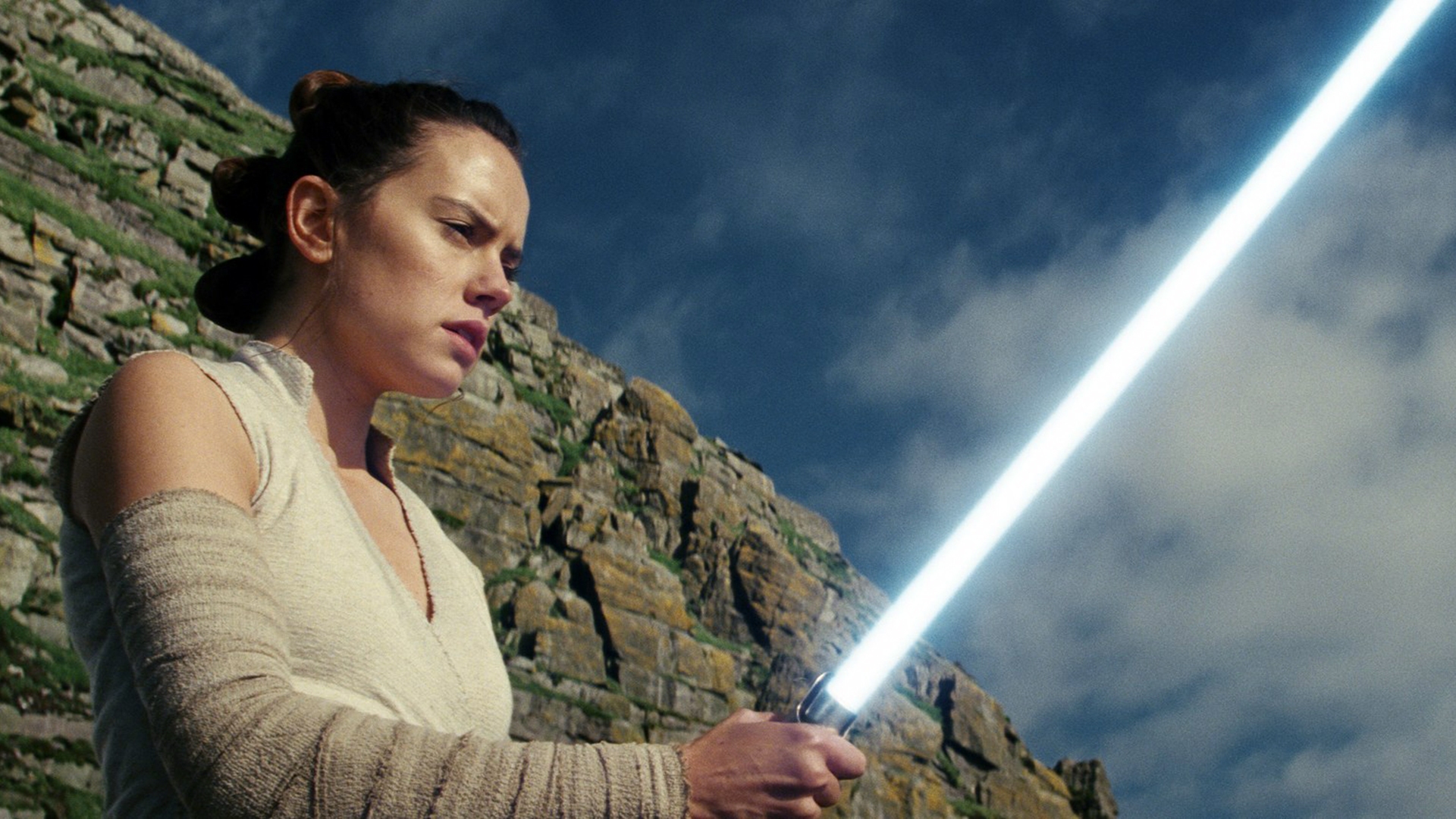 Rey Lightsaber HD Wallpaper