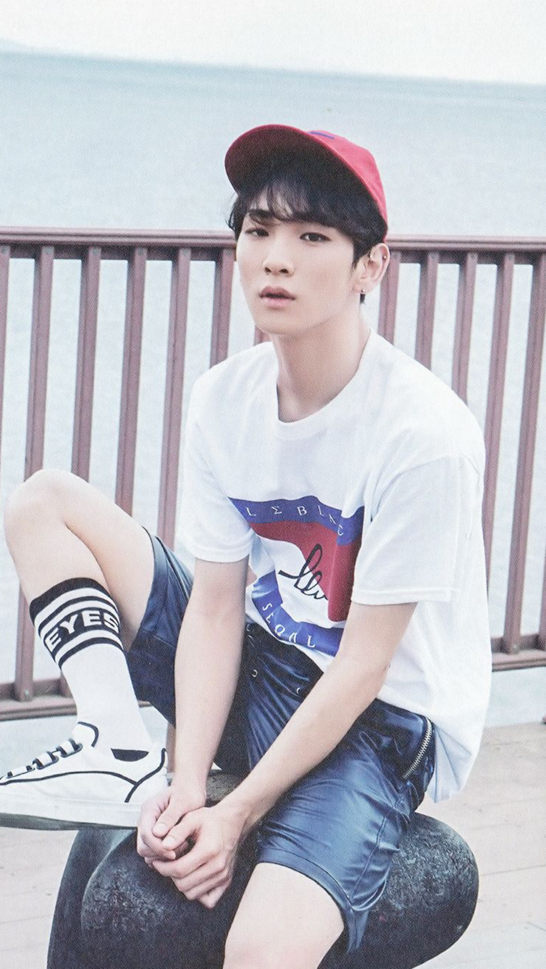 SHINee Key Wallpaper. Shinee, Kim kibum, Sun and stars