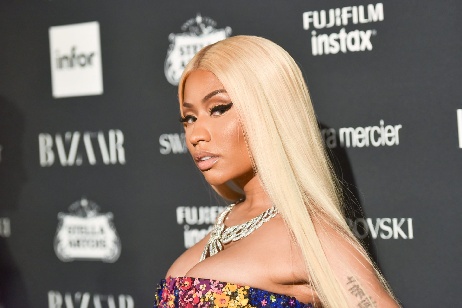 Nicki Minaj striking Cardi B's name in HotNewHipHop story has fans talking