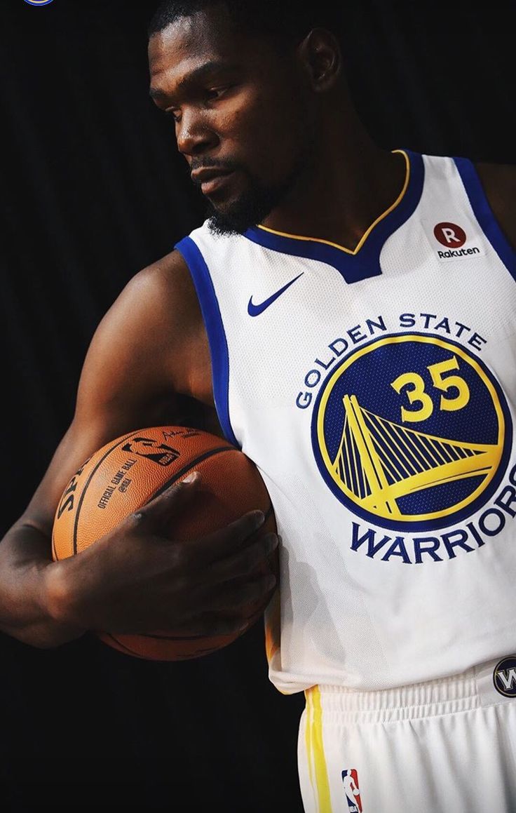 KevinDurant of the #goldenstatewarriors. Kevin durant, Kevin durant wallpaper, Kd basketball