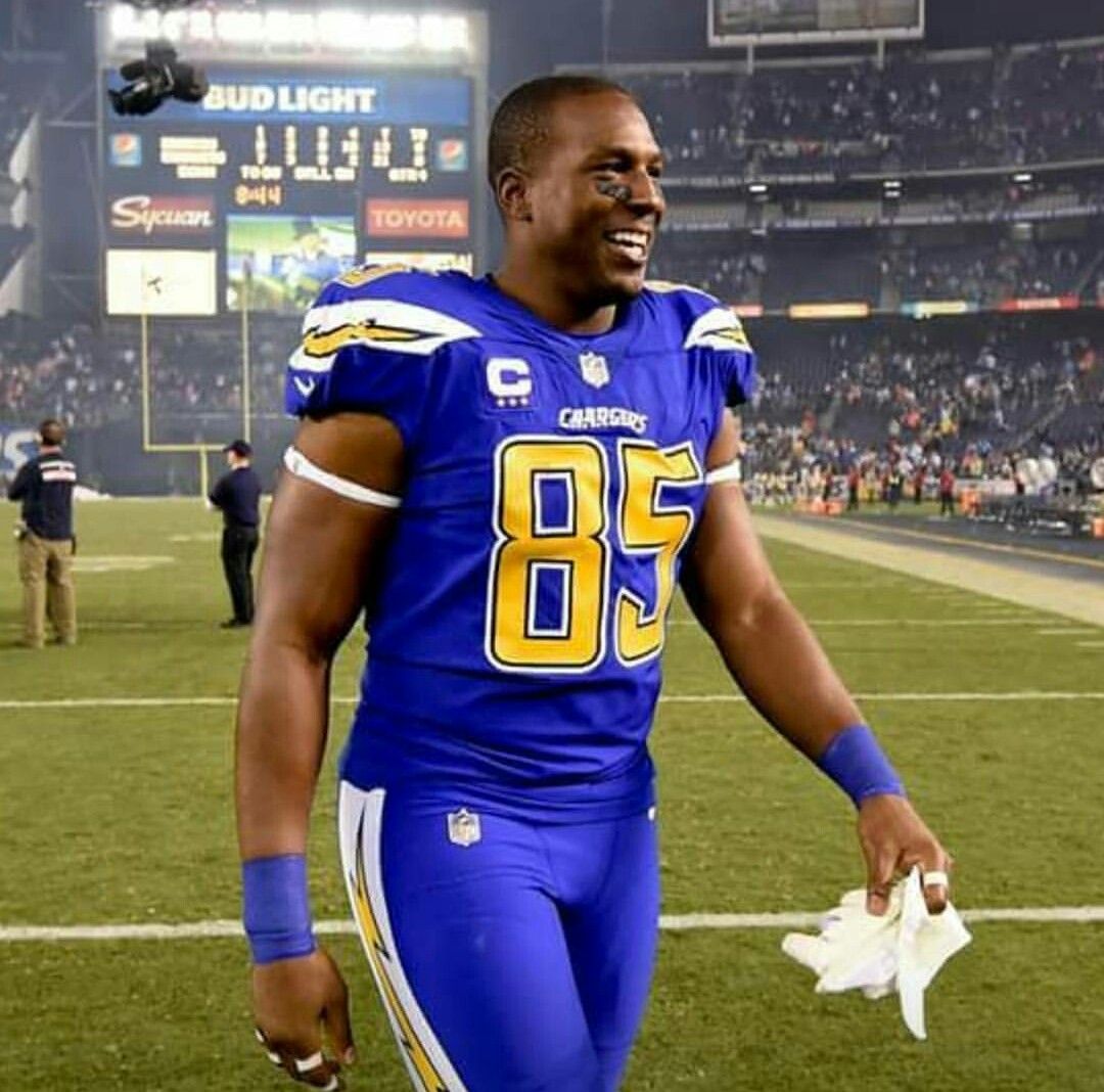 Antonio Gates From The Los Angeles Chargers. Chargers football, Los angeles chargers, San diego chargers