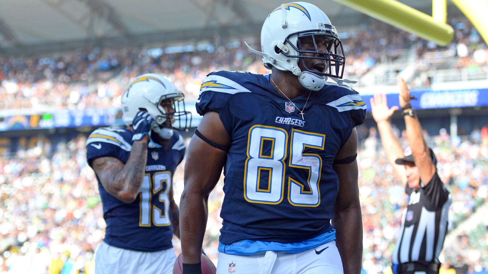 Bolts Re Up With Antonio Gates For Another Season