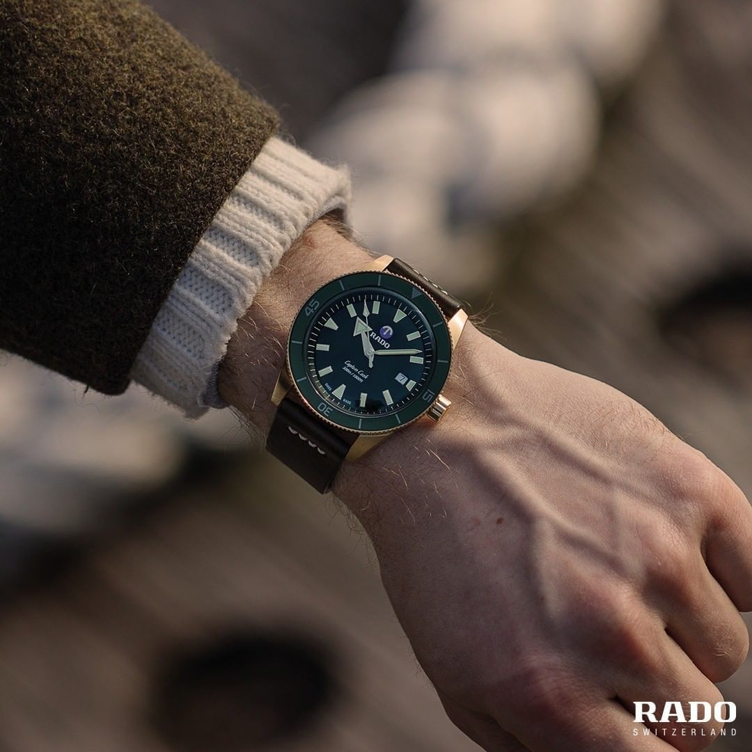 RADO Captain Cook Automatic Bronze 42mm Green Dial Men's Watch R32504315. Watches for men, Watch design, Captain cook