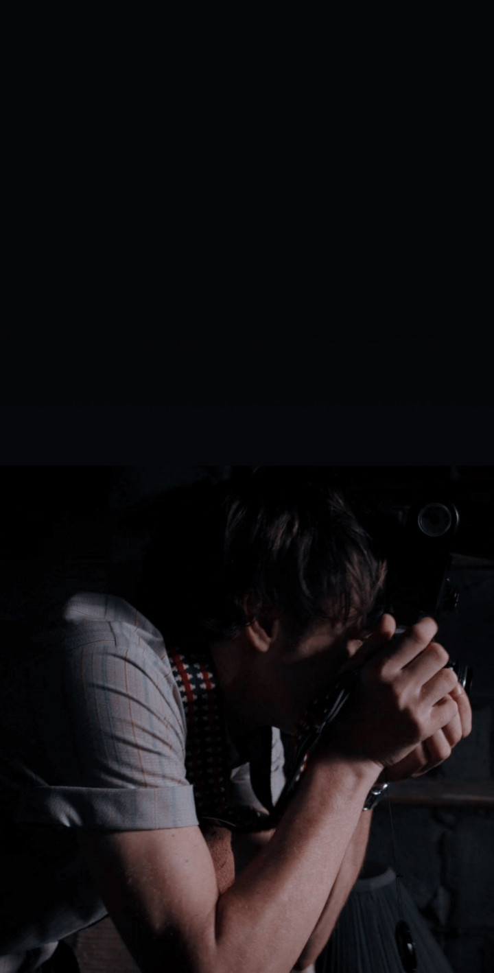 jonathan byers wallpaper