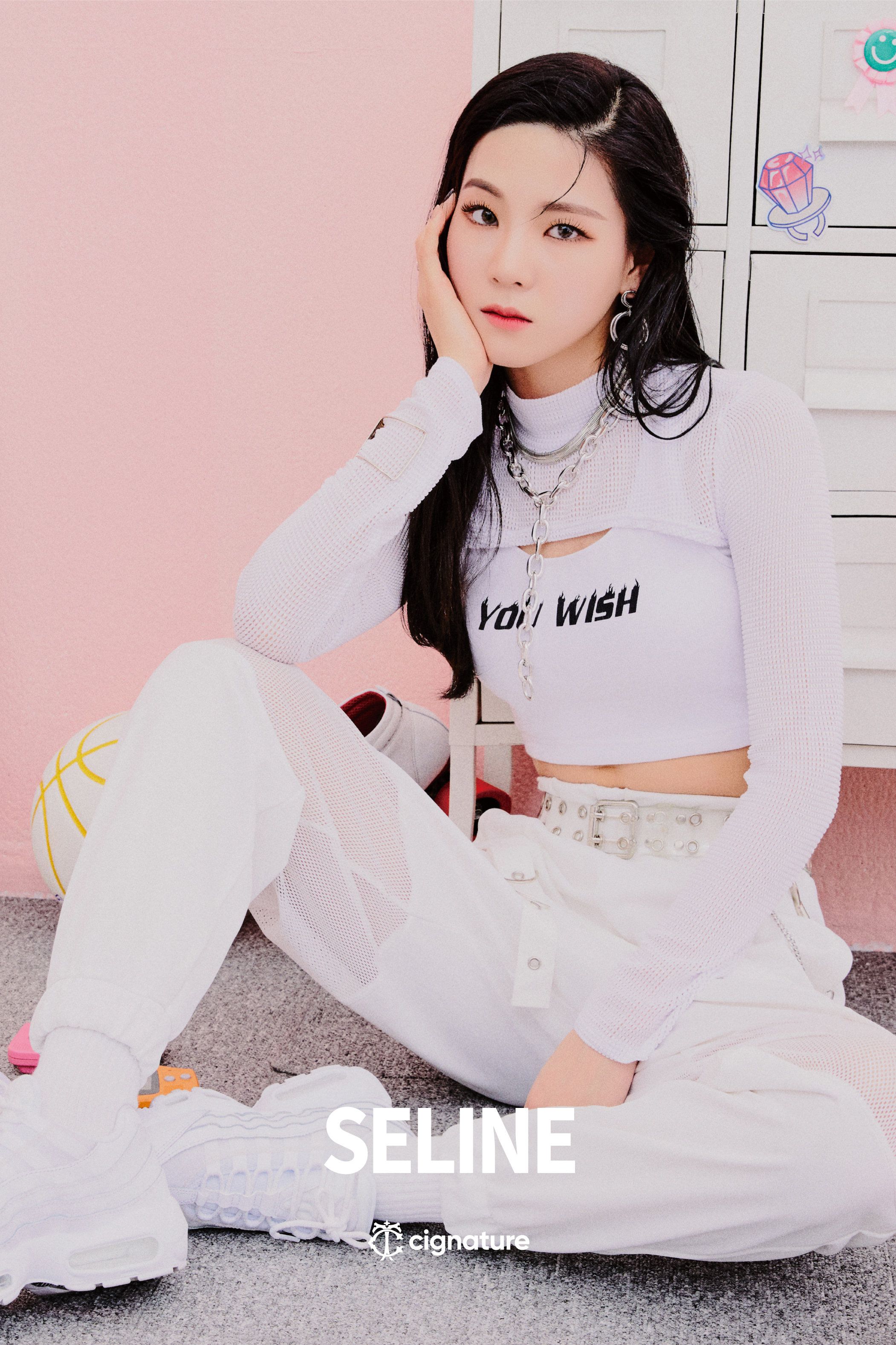 cignature Seline ASSA Concept Teaser 1. Kpop girls, Kpop outfits, Women's top