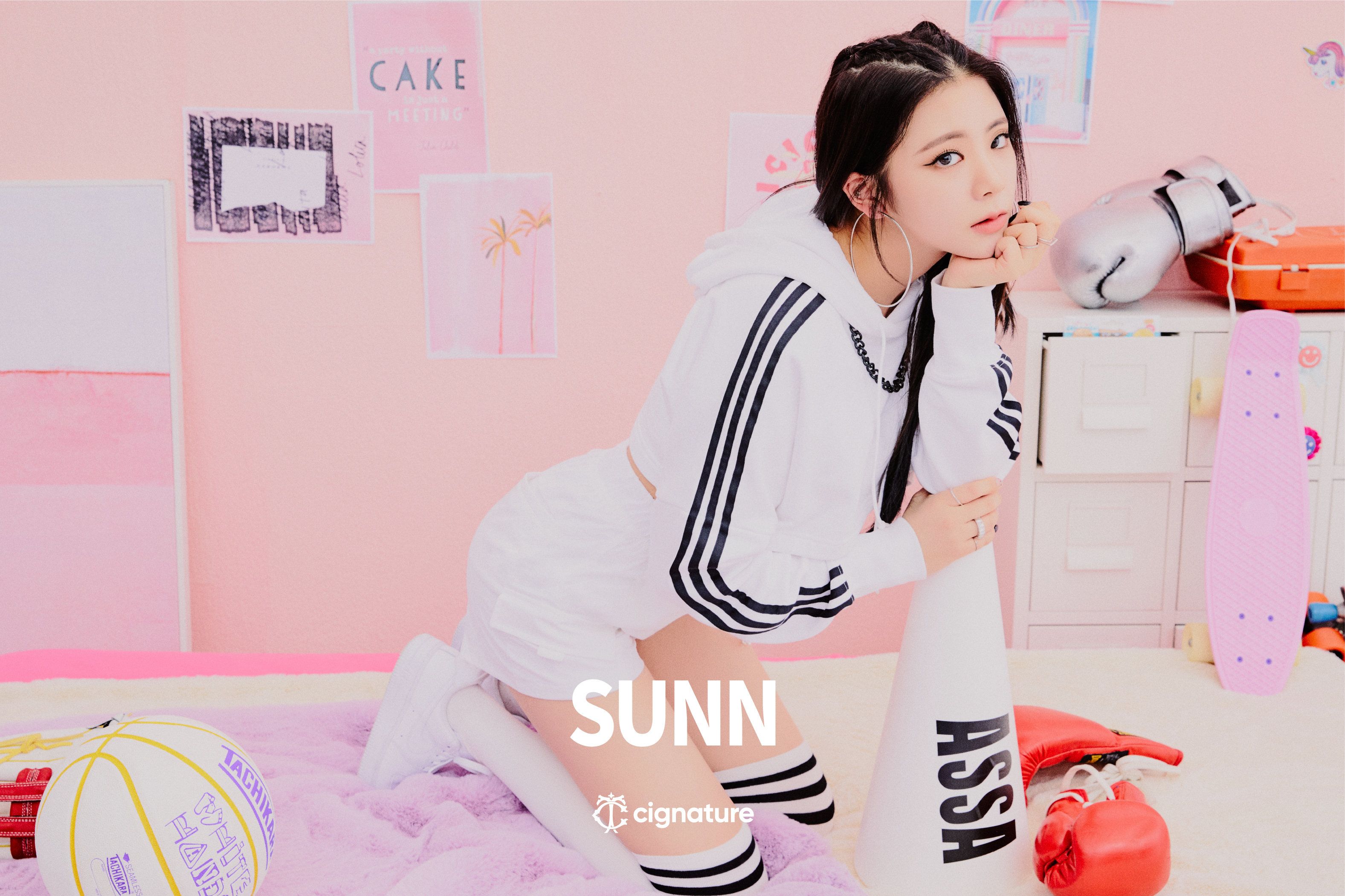 Cignature ASSA Teaser Concept Photo 1 (HD HR HQ)-Pop Database Dbkpop.com. Girl Group, Teaser, Kpop Girls