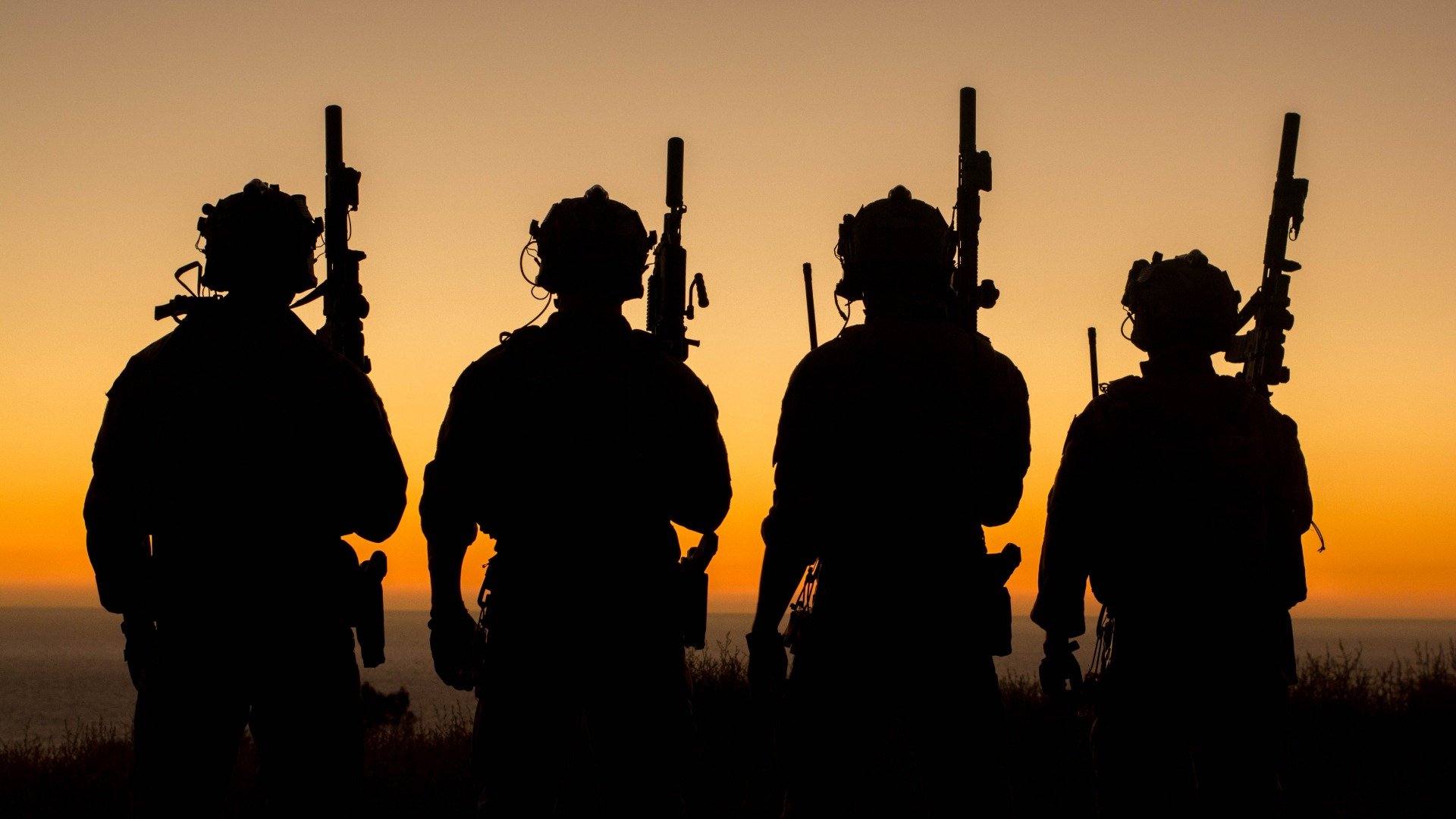 Soldiers Watching the Sunset HD Wallpaper