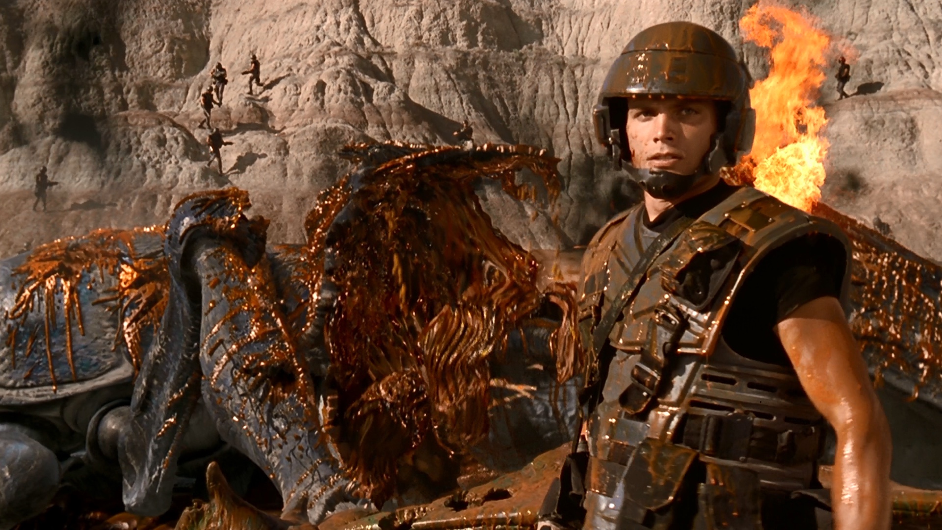 Rare Behind the Scenes Photo and Making of Featurette for STARSHIP TROOPERS