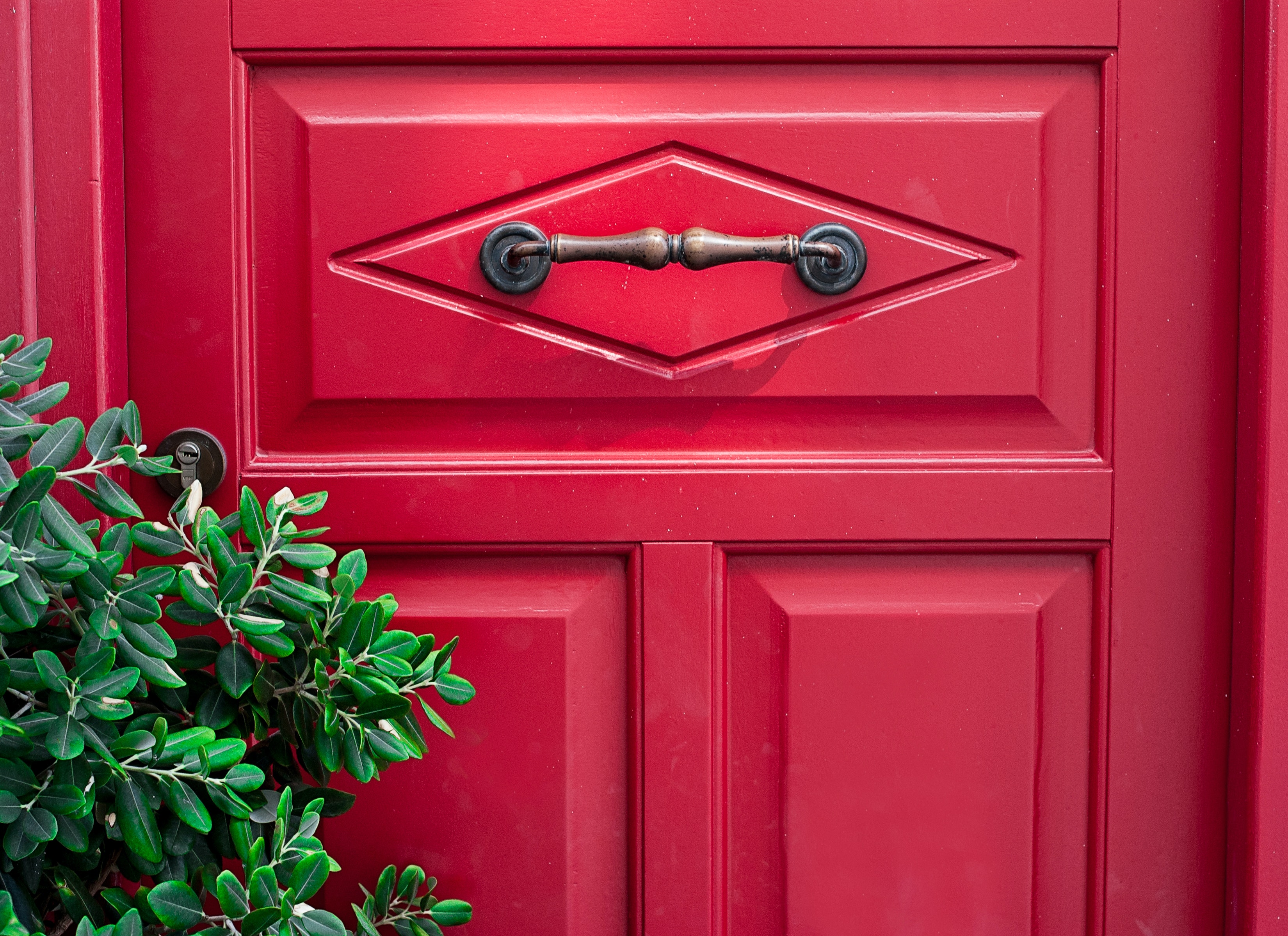 40,Best Red Door Photo · 100% Free Downloads