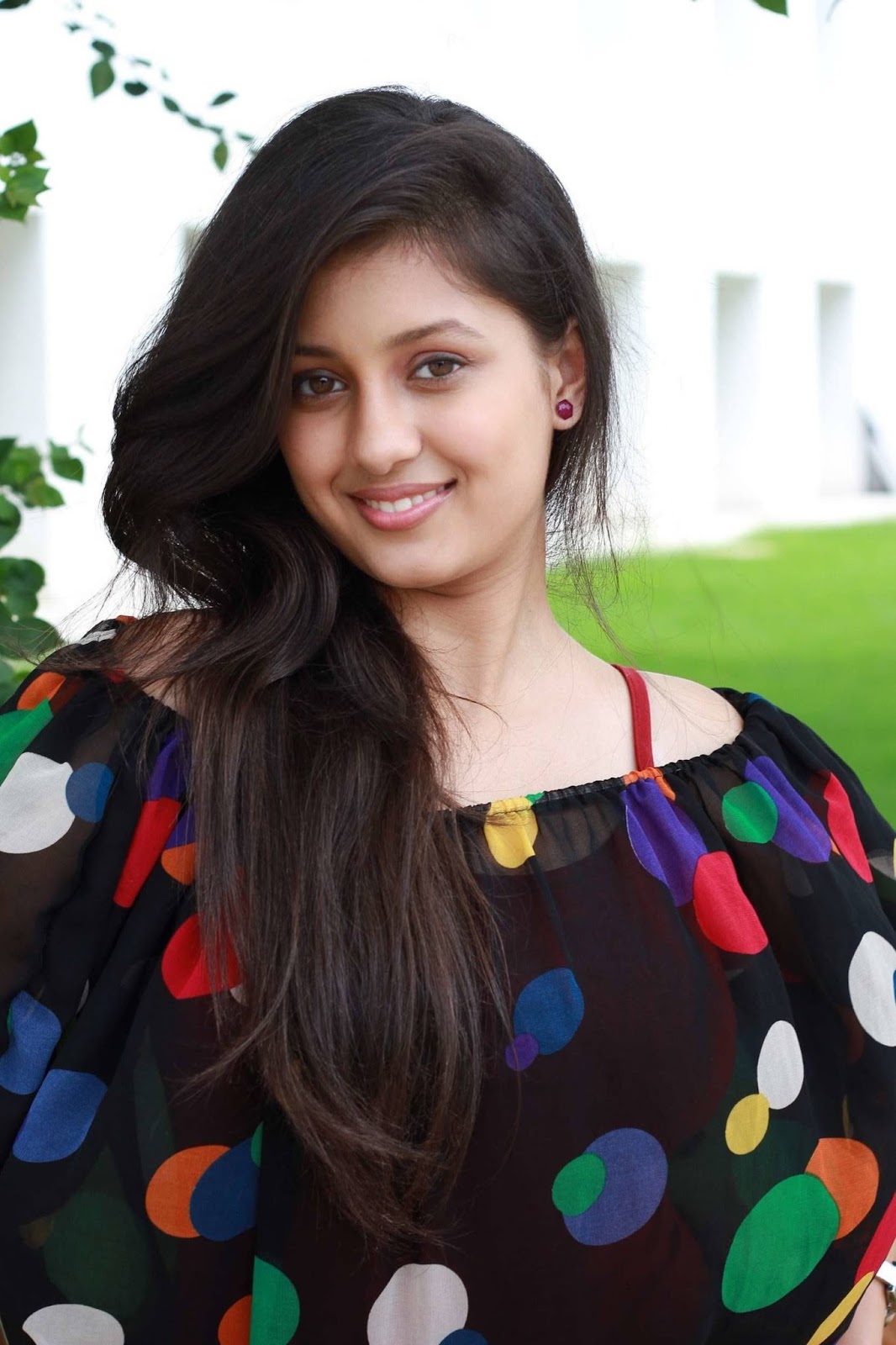Kanika Tiwari Latest Photo Gallery. Indian Girls Villa Beauty, Fashion and Entertainment