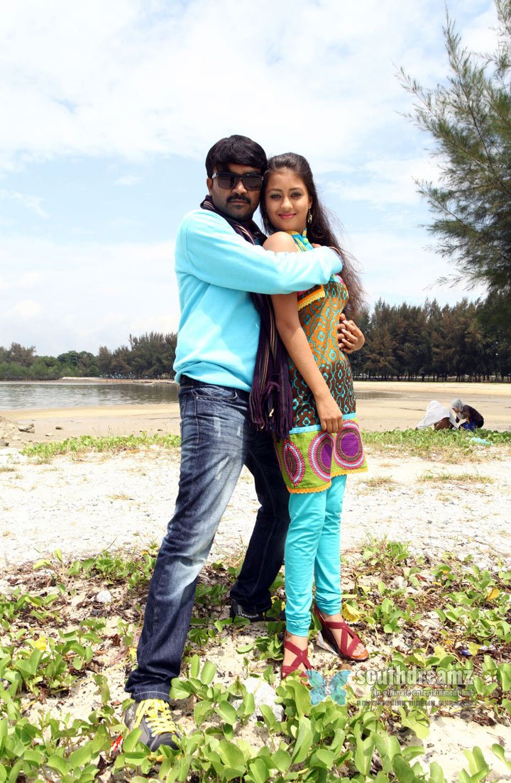 South Movie Gallery « Aavi kumar « Aavi kumar movie udhaya kanika tiwari love making stills 1 Indian Cinema Gallery