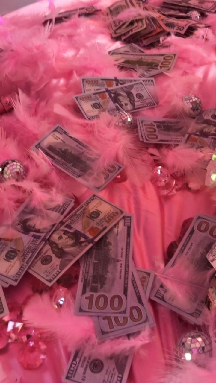 image about rich girl mood. See more about aesthetic, glitter and sparkle