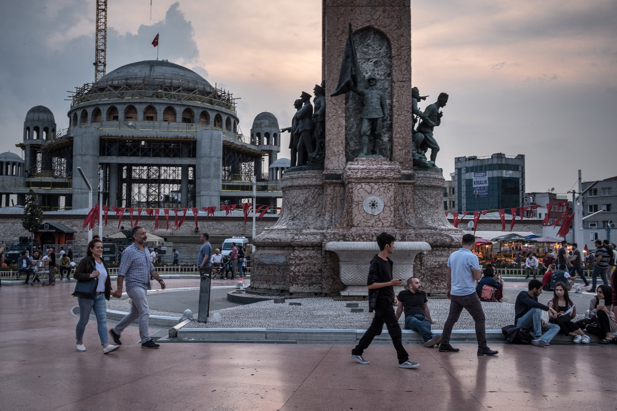 In Istanbul, Erdogan Remakes Taksim Square, a Symbol of Secular Turkey