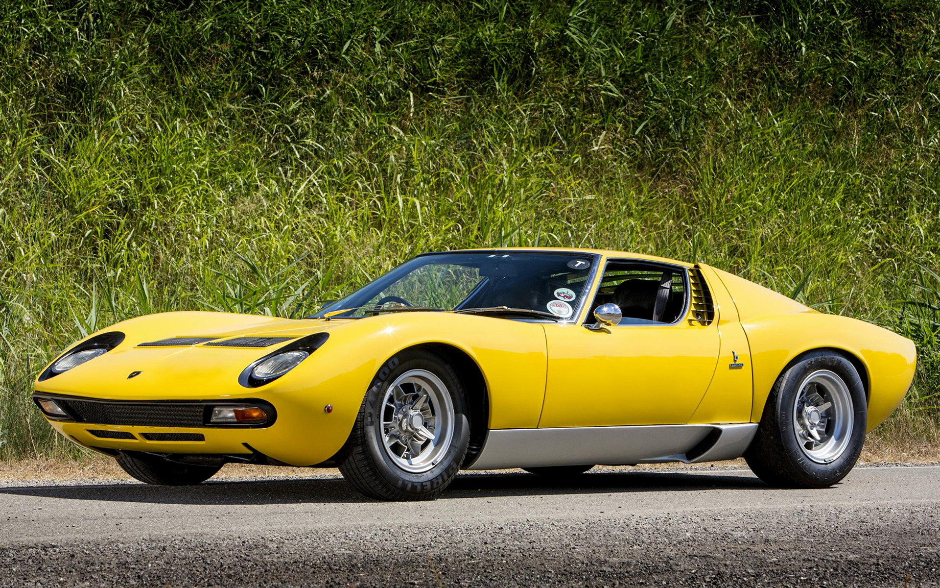 Lamborghini Miura SV (UK) and HD Image