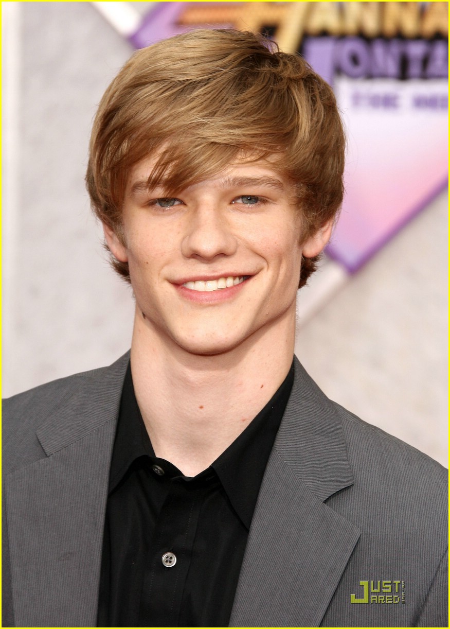 Lucas Till Crushes on Taylor Swift: Photo 117951. Lucas Till Picture. Just Jared Jr