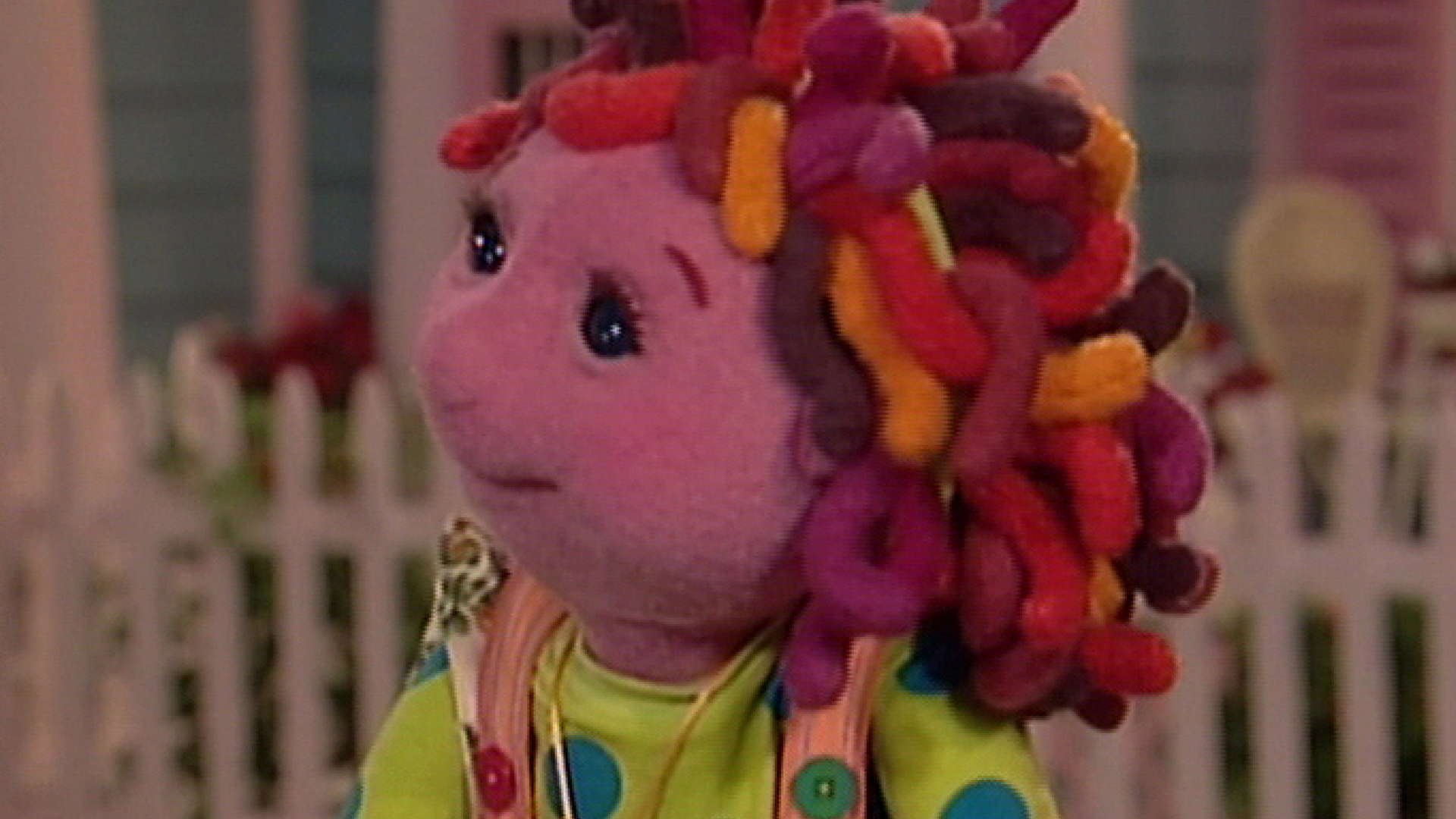 Watch Allegra's Window Season 1 Episode 4: Small Is Beautiful show on Paramount Plus