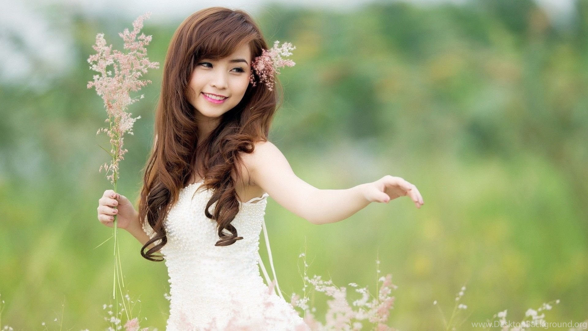 Asian Girl Cute Smile Wallpaper Desktop Background