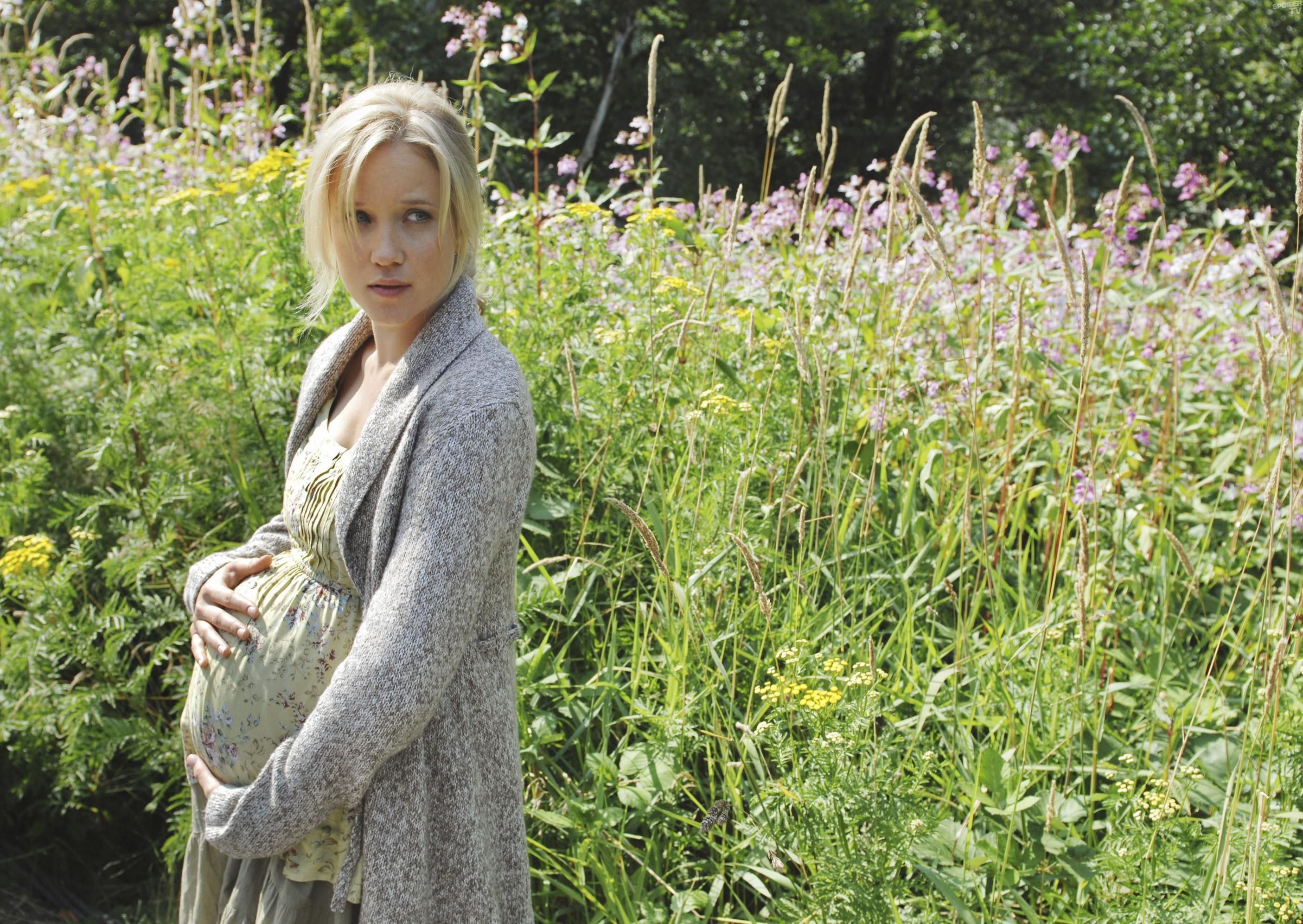 Jessy Schram HD Desktop