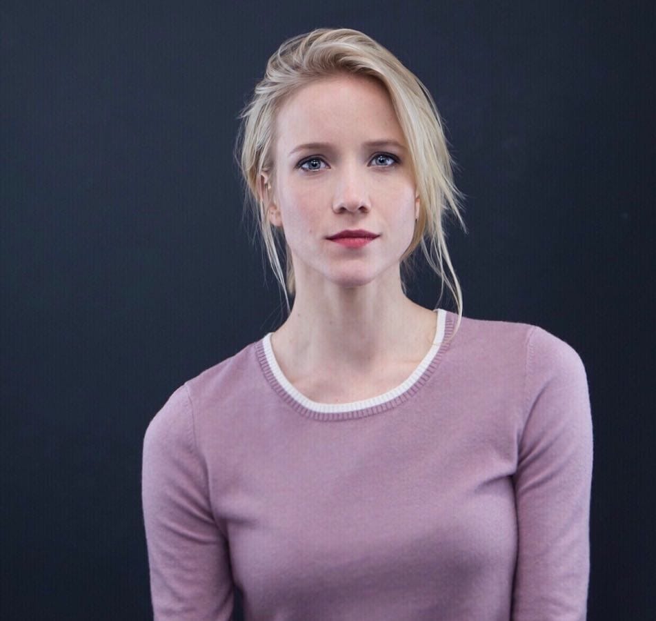 Picture of Jessy Schram