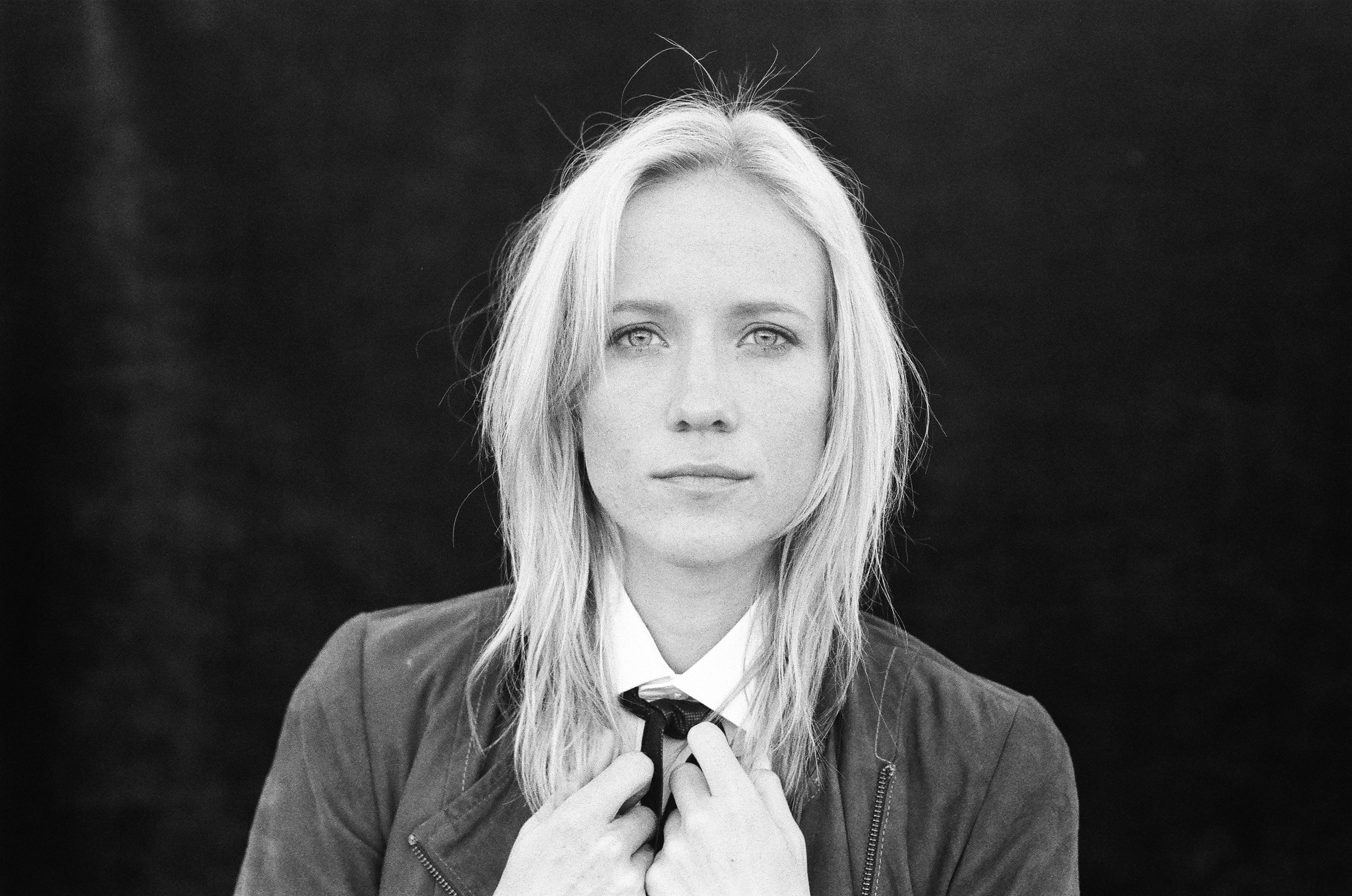 Jessy Schram Wallpapers - Wallpaper Cave