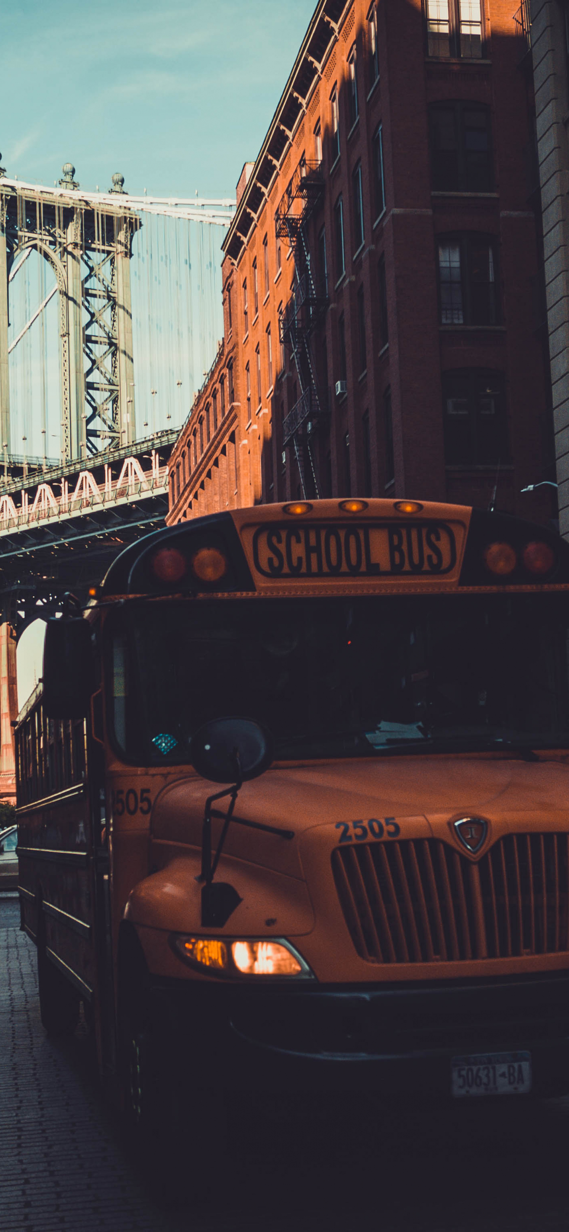 Download school bus, manhattan bridge, city new york 1125x2436 wallpaper, iphone x, 1125x2436 HD image, background, 690