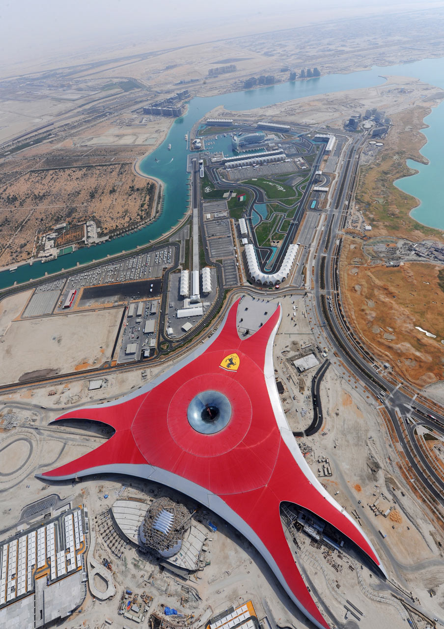 Ferrari World Abu Dhabi, Photo & Plans