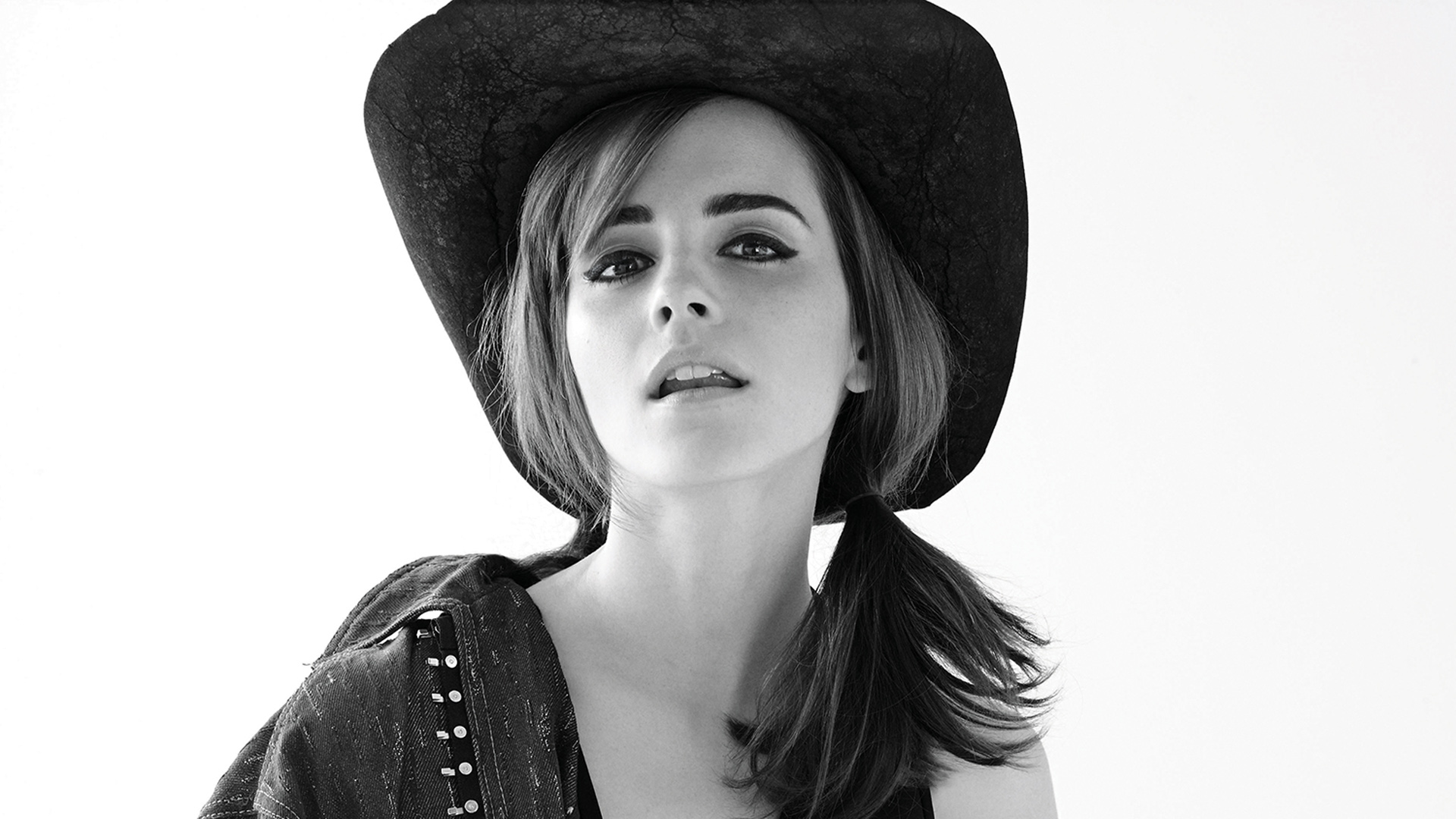 Emma Watson Black and White HD Wallpaper 2052 1920x1080 px Picky
