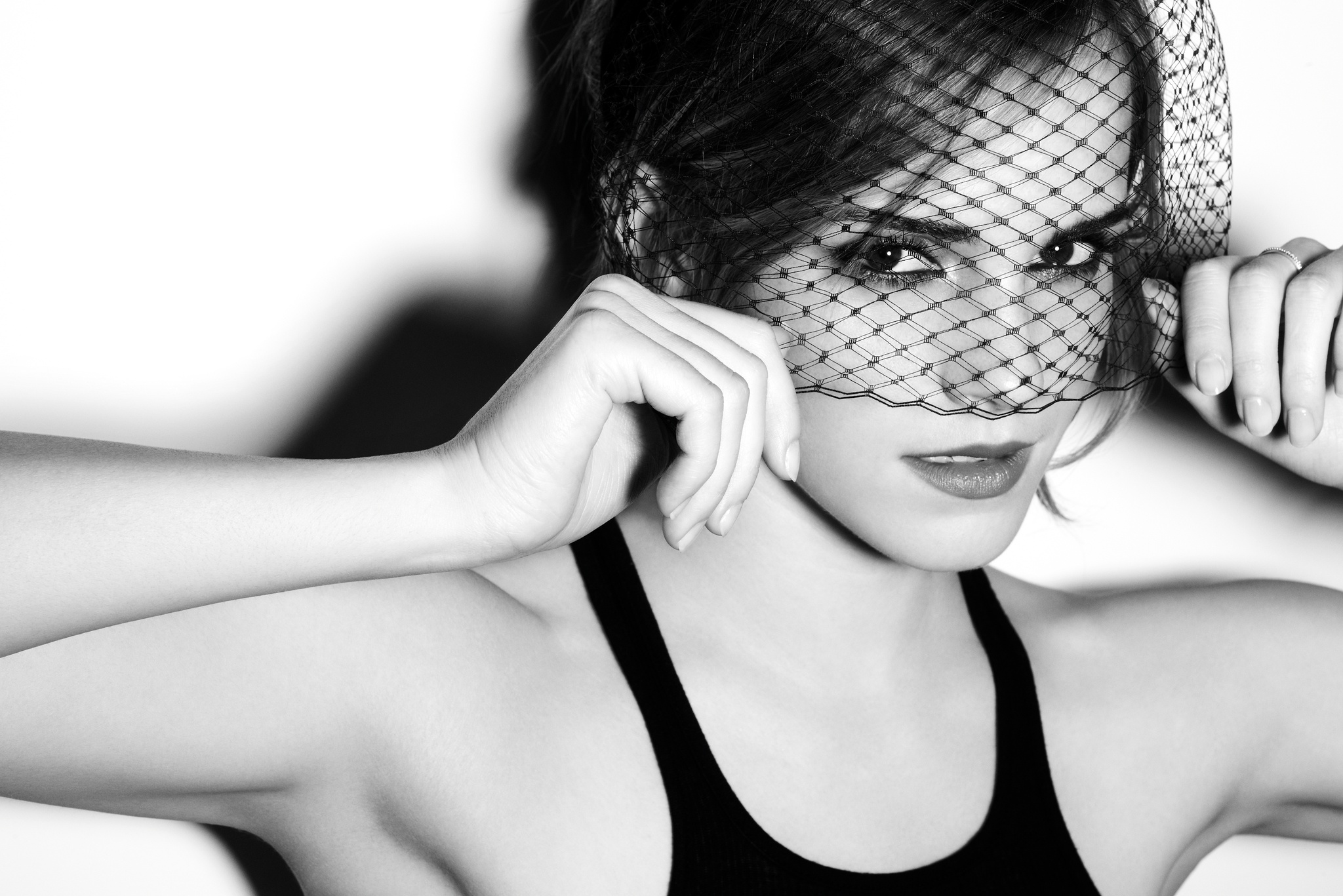Actress Black Amp White Emma Watson English Monochrome Veil Wallpaper:2048x1367