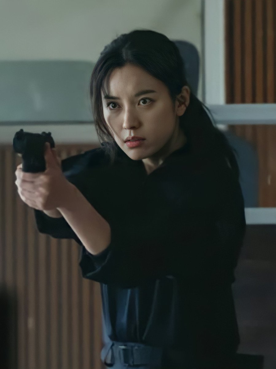 Han Hyo Joo Becomes a Human Armament in New Thriller Kdrama With Park Hyung Sik + Shares Honest Thoughts in Choosing 'Happiness'