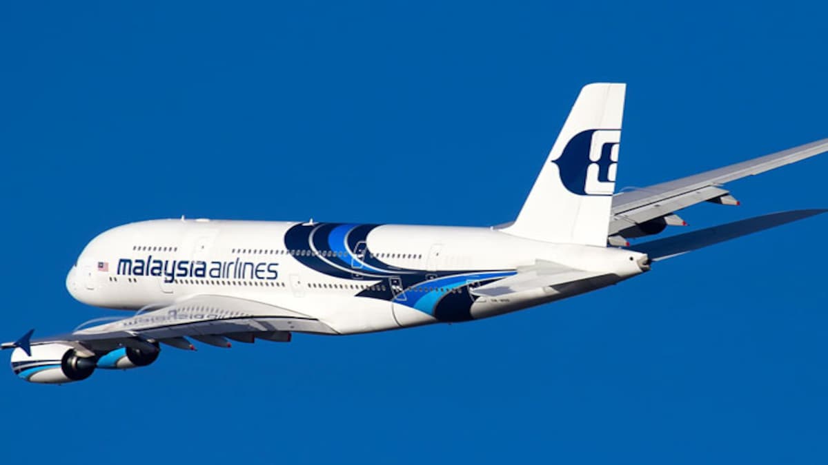 China Bound Malaysian Jet Vanishes With 227 Passengers Aboard