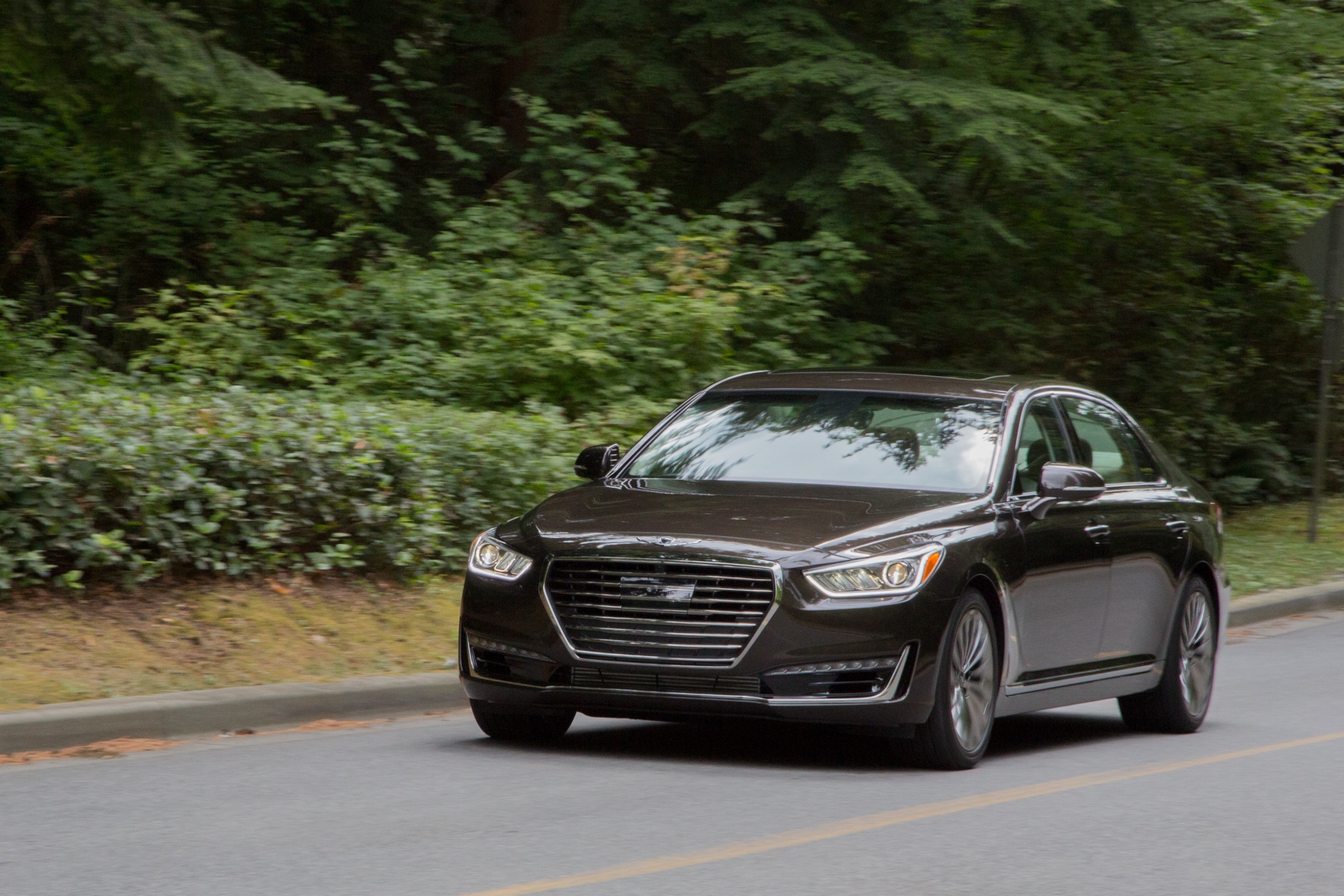 Genesis g90 Coupe