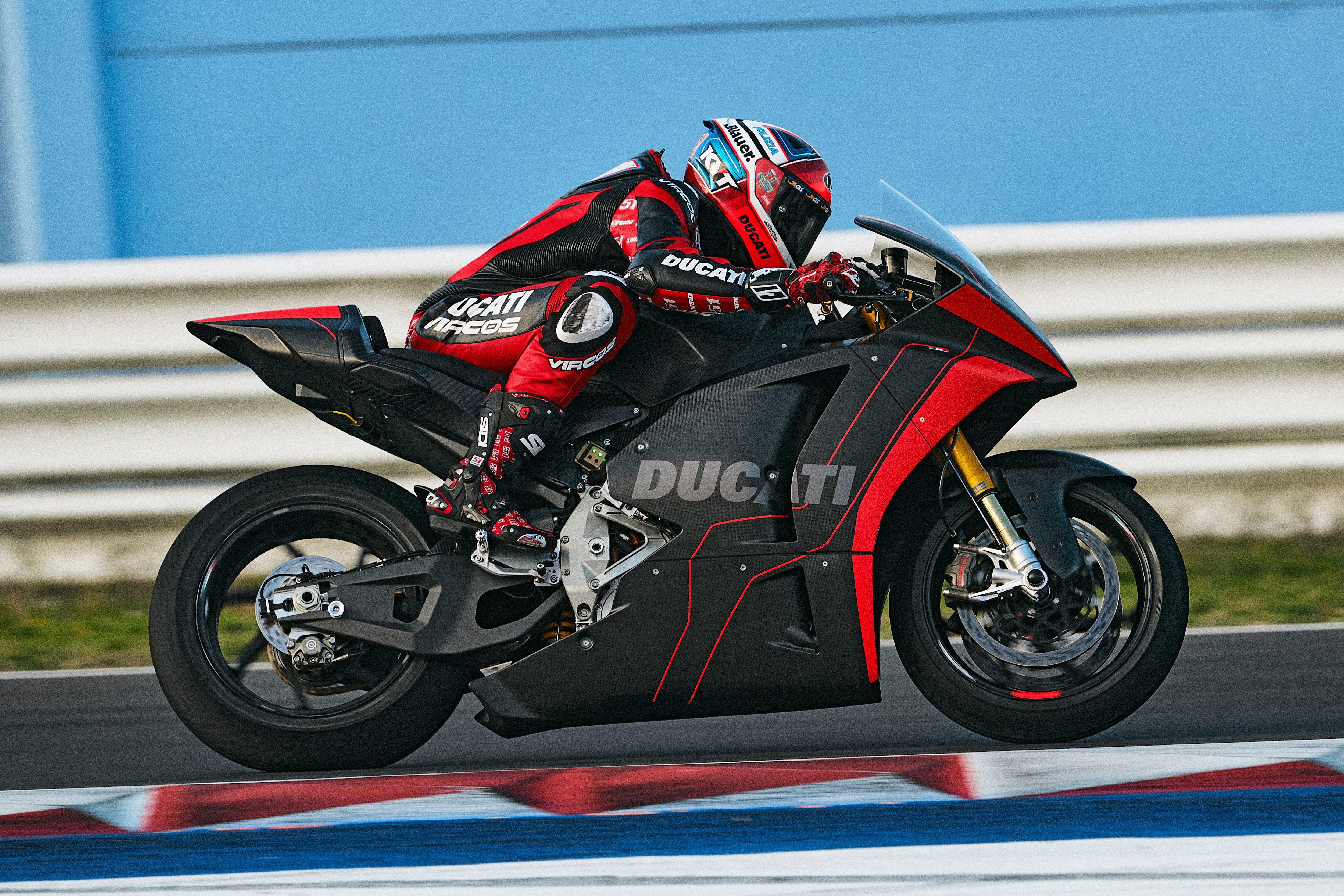 2022 Ducati Panigale V4 SP Panigale V4 R May Be Announced Soon