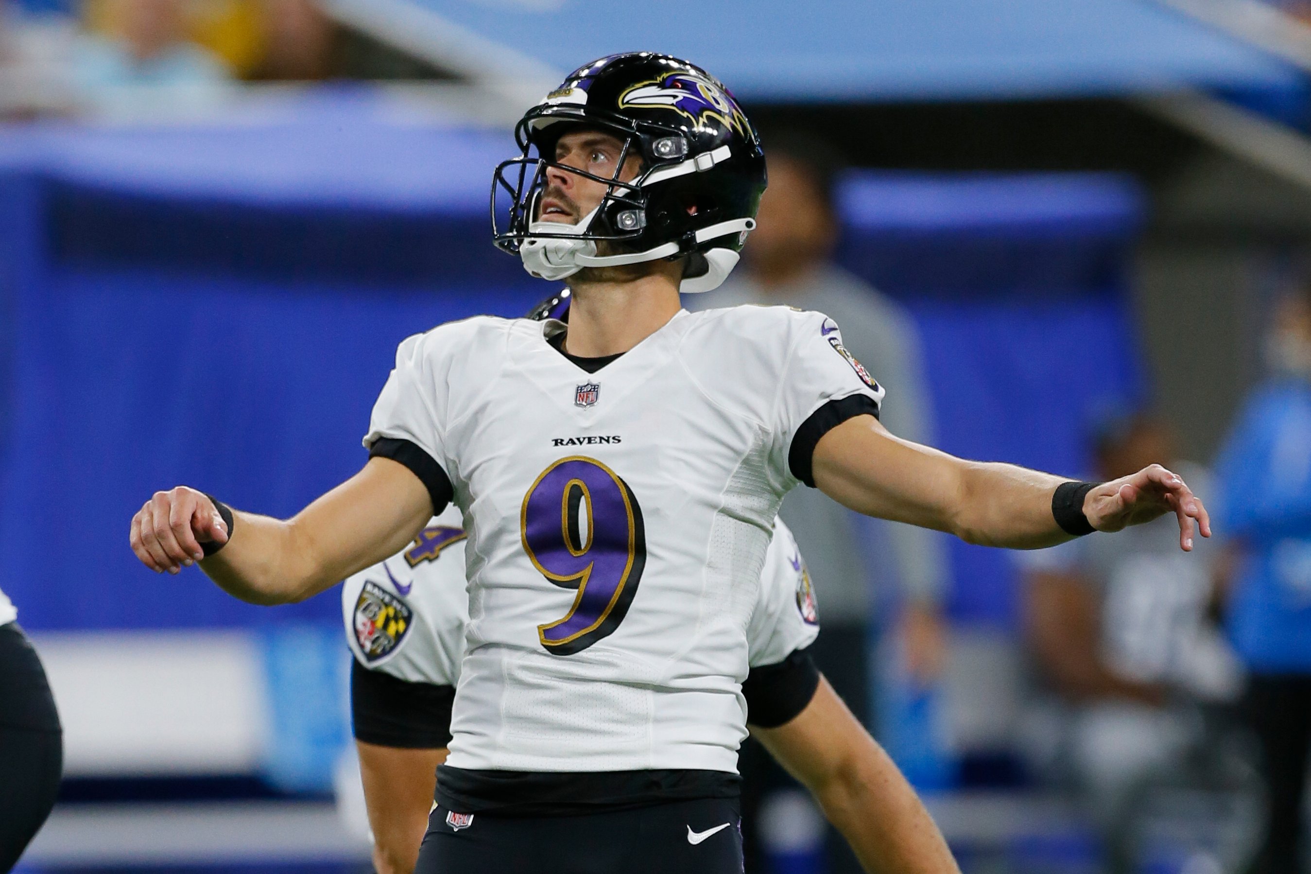 Ravens K Justin Tucker misses field goal indoors for first time in his career