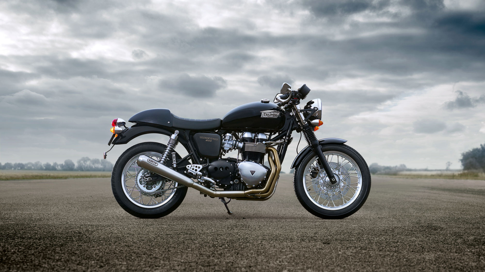 Triumph Thruxton 900 Wallpaper