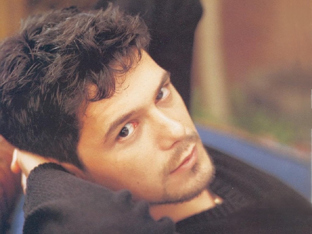 An Adorably Young Alejandro Sanz (x Post From R LadyBoners)