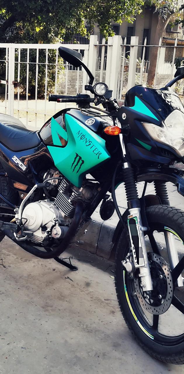 Yamaha YBR wallpaper